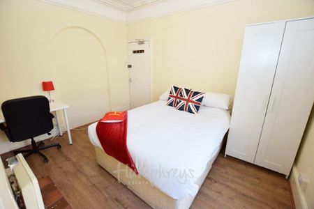 5 bedroom terraced house to rent - Photo 4