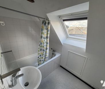 A LOUER A LAVAL APPARTEMENT MEUBLE - Photo 3