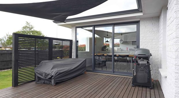 Ready on Racecourse! - Photo 1