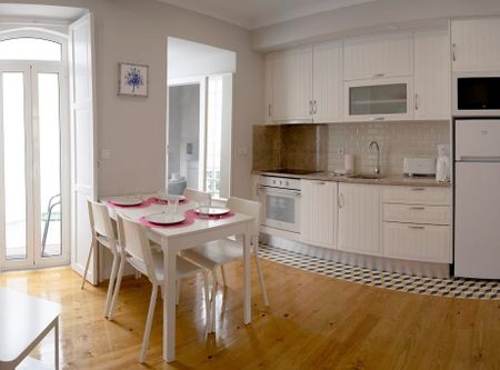 Travessa Escola Araújo, Lisbon, Lisbon 1150-132 - Photo 4