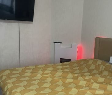 3 Bed Semi-Detached House, Hadbury Road, NG5 - Photo 4