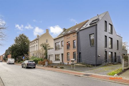 Appartement met twee slaapkamers en ruim terras - Photo 3