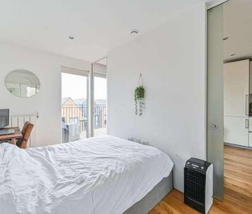 Dowding Drive, Blackheath, SE9 - Photo 5