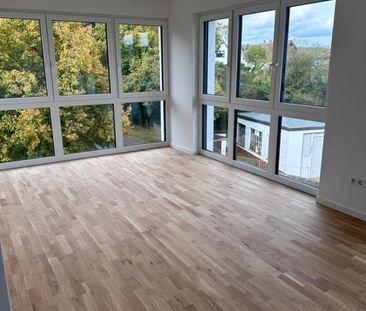 In toller Lage: Wunderschöne, moderne und lichtdurchflutete 3 Zimmer-Wohnung mit Balkon, Dahlienweg 1a, Burgsolms - Foto 6