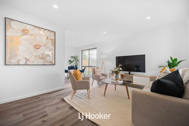 Fully Renovated Home in Prime Location! - Photo 1