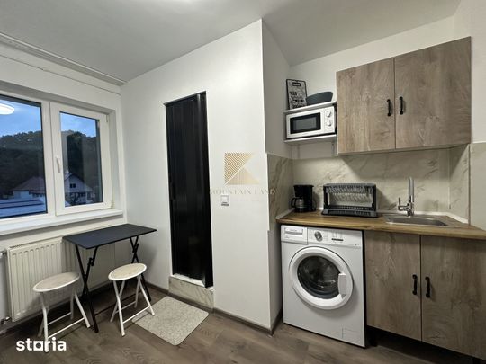 Camera renovata complet, 12 mp, etaj 4, baie, Serii 2 - Fotografie 1
