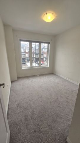 For Lease - 86 Sutcliffe Drive, Whitby, Ontario - Photo 5