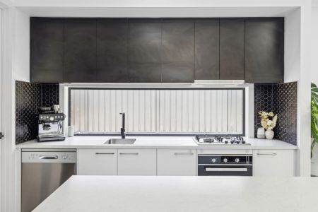 Modern Family Home with Spacious Living and Excellent Location - Photo 2