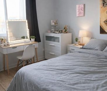 3 ½ LIBRE LE 1ER JUILLET - ST-HUBERT (LONGUEUIL) - Photo 1