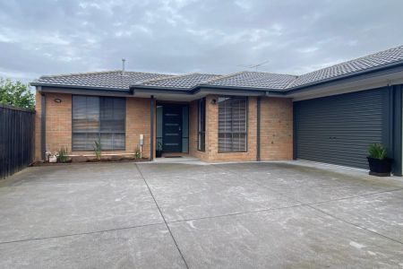 7B Thornbill Drive, Werribee. - Photo 2