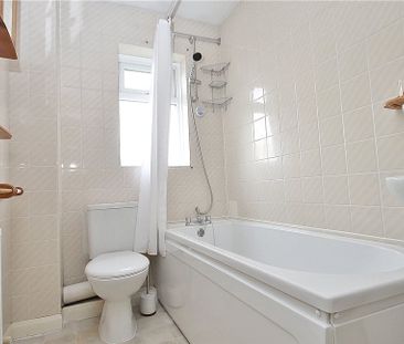 Bryony Way, Sunbury-on-Thames, Surrey, TW16 7RH - Photo 5