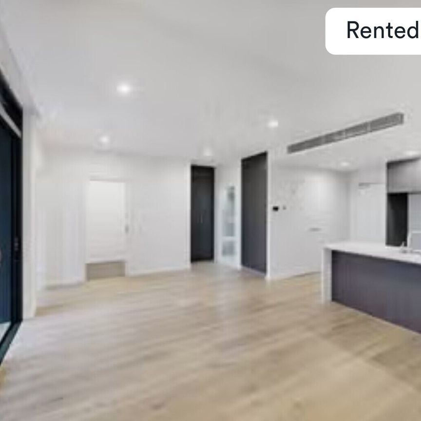 Schofields - Photo 2