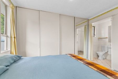 Levin - 2 Bedrooms - Photo 5