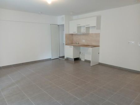 STUDIO 39M2 - LA ROCHELLE - SANS FRAIS D'AGENCE - Photo 3