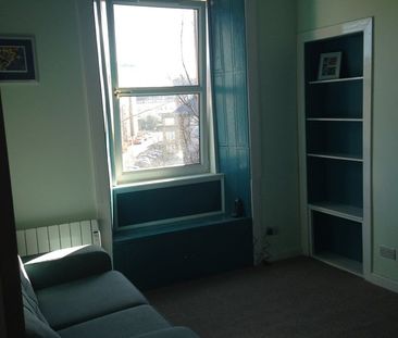 1 Bed Flat, Albert Street, EH7 - Photo 1