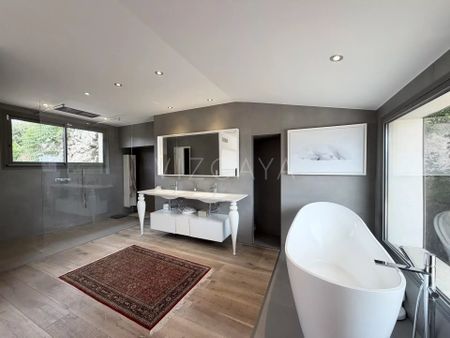 Location Maison 8 pièces 301m² NICE 06000 - Photo 5