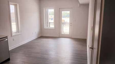 For Lease - 940 St David Street Unit# 46, Centre Wellington, Ontario - Photo 2