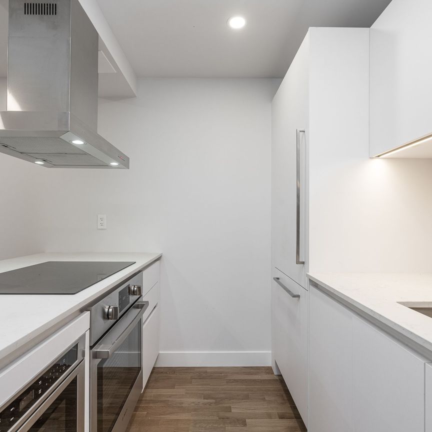 230 Oak Street - Photo 1
