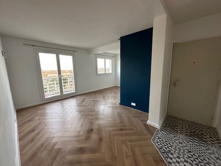 Location Appartement 3 pièces 51m² PALAISEAU 91120 - Photo 2