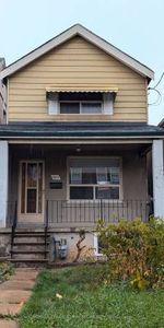 Whole House for Rent, Includes Basement Apartment - Photo 4