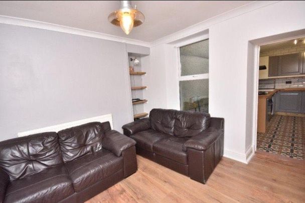 4 bedroom house to rent - Photo 1