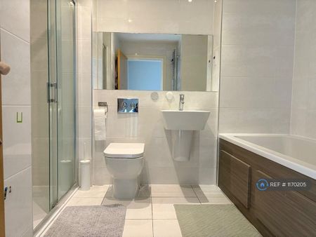 3 bedroom terraced house to rent - Photo 5