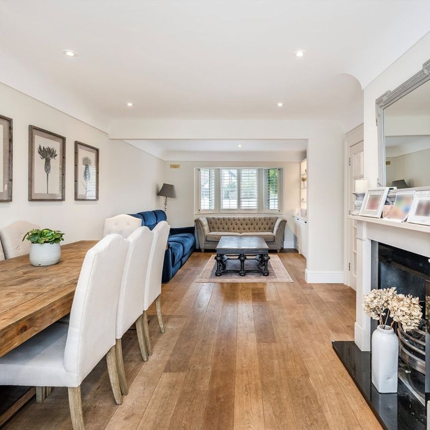 4 Bed Semi-Detached House, Barnes, SW13 - Photo 1