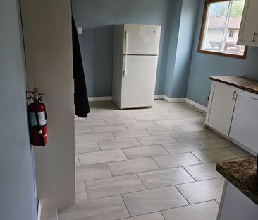 For Lease - 3 Baxter Crescent Unit# BEDRM 4, Thorold, Ontario - Photo 1