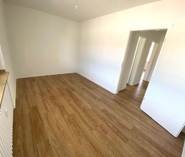 Ab sofort frei: Helle 3-Zimmer-Wohnung mit modernem Bad und Balkon - Foto 1