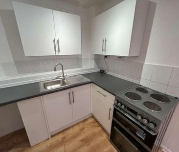 Amwell Court, Hoddesdon, EN11 - Photo 6