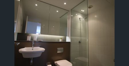 Furnished harbour front apartment - Photo 4