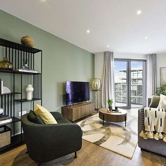 A stunning new build three bedroom three bathroom apartment available to move in now. This apartment includes open plan living spaces, built-in wardrobes as well as being pet-friendly. - Photo 1