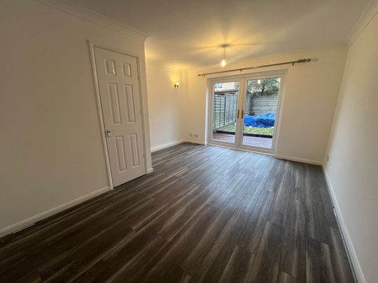 Gorse Meade, Slough - Photo 1