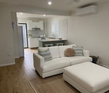 RENOVATED TWO LEVEL UNIT IN BEAUTIFUL PARADISE POINT - Photo 6