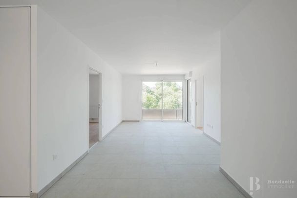 Rental Apartment Bordeaux Saint-Jean - Photo 1