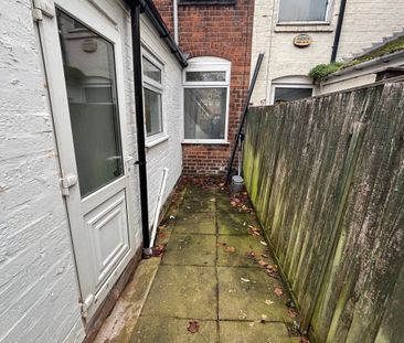 Gladys Road - Photo 2