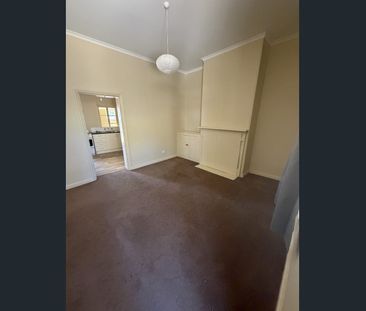 2 bedroom unit - Photo 1