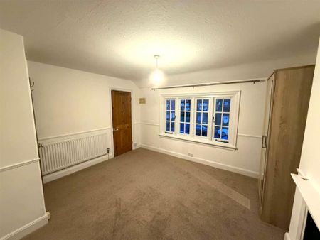 2 bedroom semi-detached house to rent - Photo 4