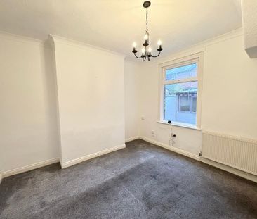 3 bedroom terraced house to rent - Photo 6