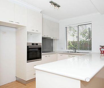 Secluded Ground Floor Apartment - Photo 5