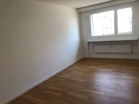 4.5 Zimmer, 113 m², 5. Stock - Photo 4