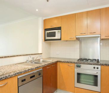 1405/281 Elizabeth Street, Sydney NSW 2000 - Photo 4