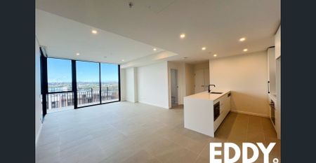 Penthouse Brand New 2 Bedroom | CBD View | Kitchen Island | Electronic Blinds | Plenty of Natural Lights | Quiet | Secure | - Photo 4