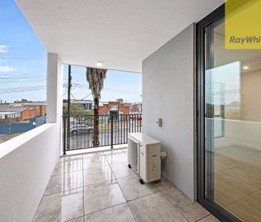 BRAND NEW 1 BEDROOM APARTMENT - Photo 4