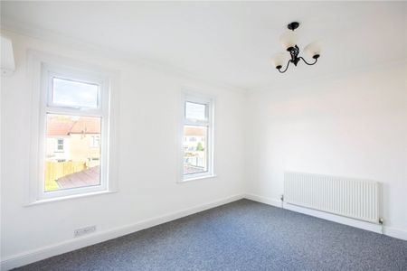 Clifford Road, - Photo 3