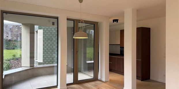 Appartement te huur in Brussel voor € 1.275 met 2 slaapkamers - Foto 1