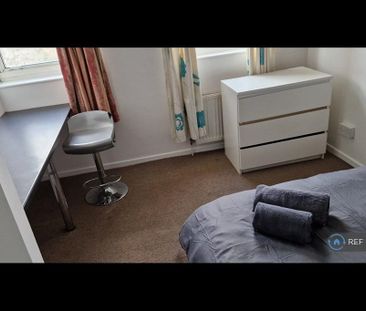 1 bedroom in a house share to rent - Photo 6