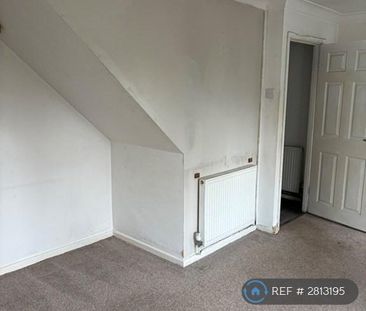 2 bedroom semi-detached house to rent - Photo 6