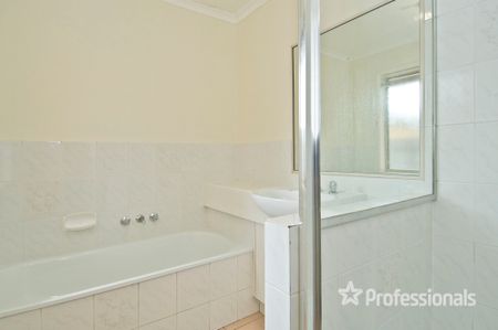 3 Miles Court, Eagleby QLD 4207 - Photo 5