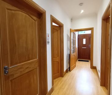 3 bedroom semi-detached house to rent - Photo 2